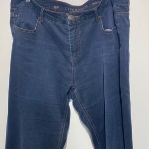 Liverpool Jeans Company Women's Blue Mid Rise Sadie's Straight Jeans Size 16P